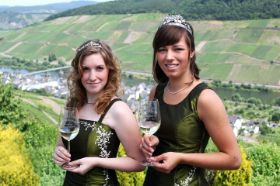 Weinprinzessin Reil 2010,2011-1.jpg